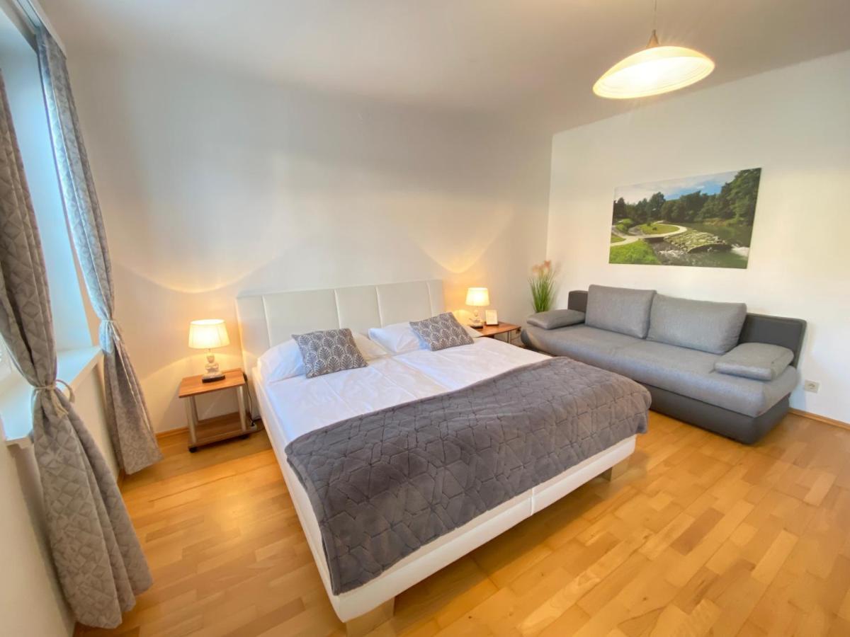 Hotel & Wirtshaus Hoedl-Kaplan Фельдбах Экстерьер фото